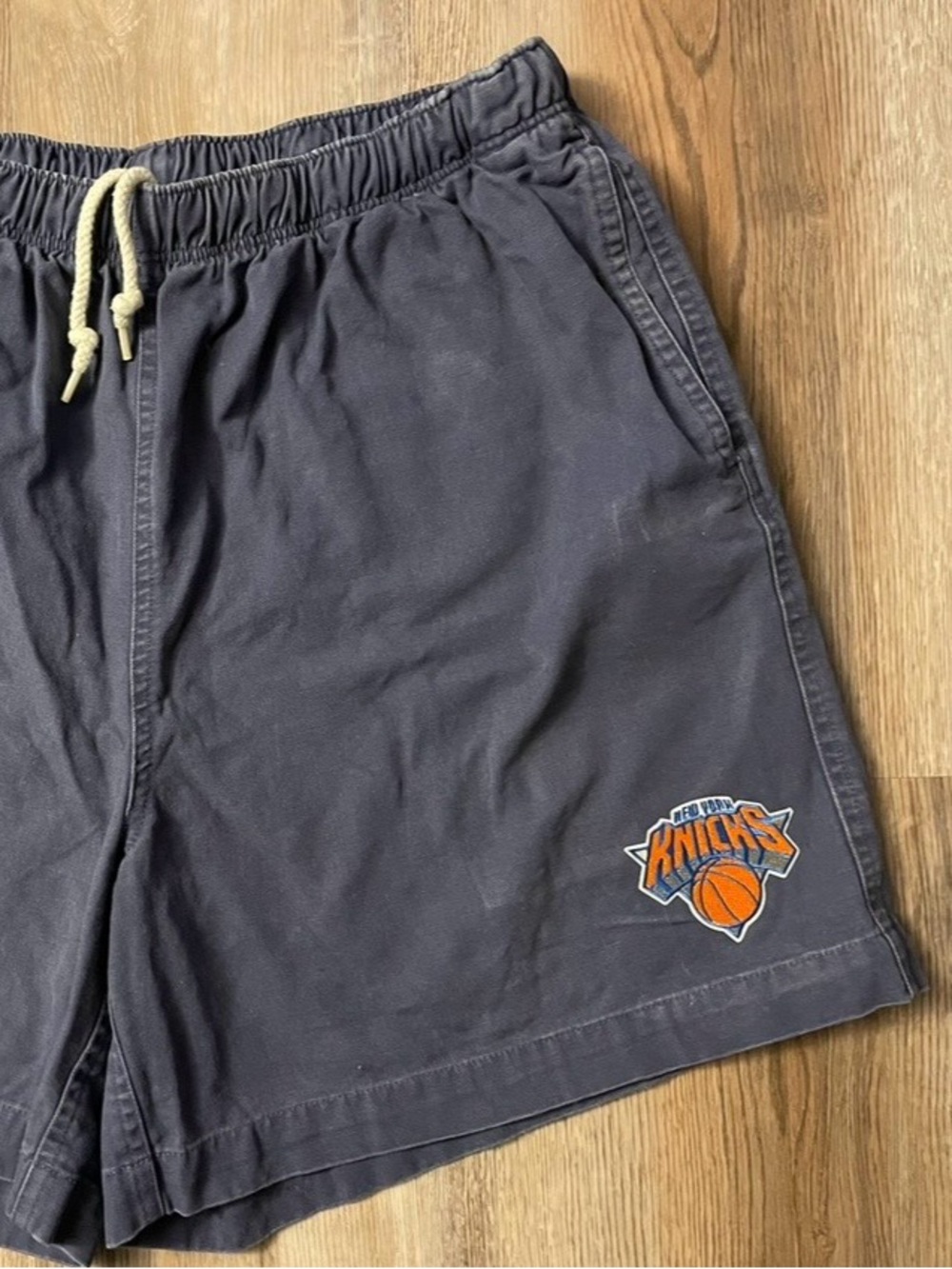 New York Knicks Men's Navy Drawstring  shorts size Large